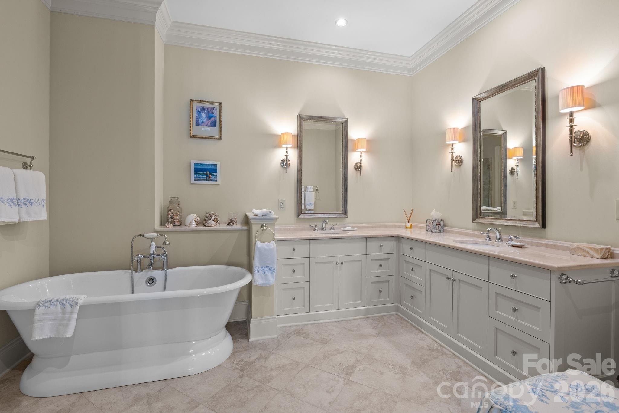 168 Cherokee Road Charlotte NC 28207