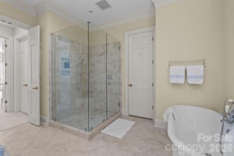 168 Cherokee Road Charlotte NC 28207