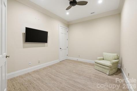 168 Cherokee Road Charlotte NC 28207