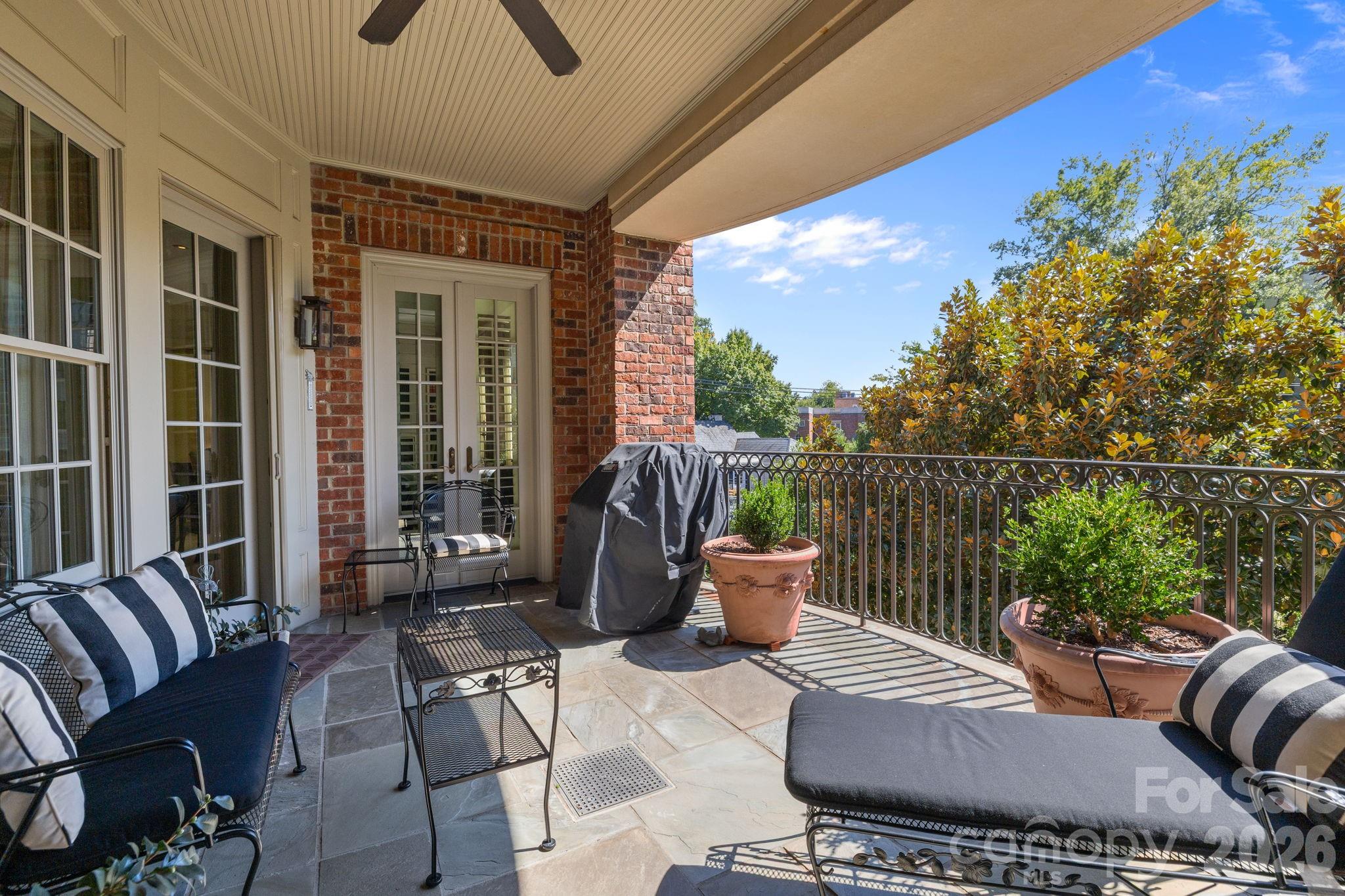 168 Cherokee Road Charlotte NC 28207