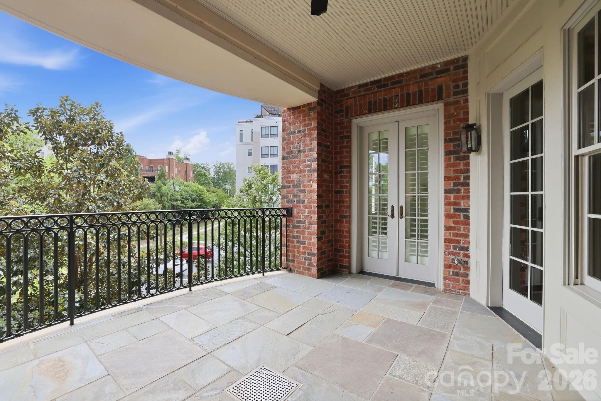 168 Cherokee Road Charlotte NC 28207