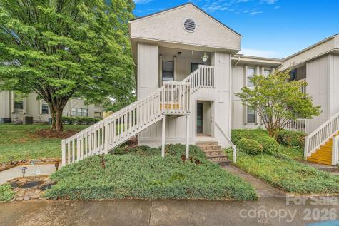 1801 Abbey Circle Asheville NC 28805