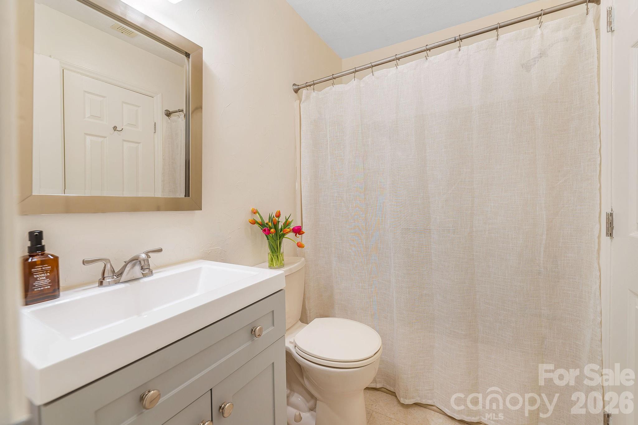 1801 Abbey Circle Asheville NC 28805