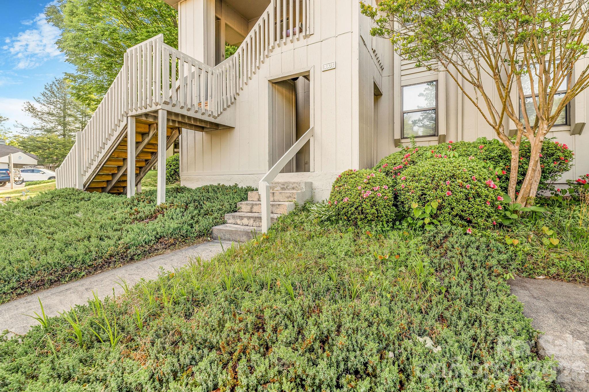 1801 Abbey Circle Asheville NC 28805