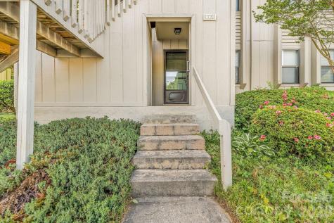1801 Abbey Circle Asheville NC 28805