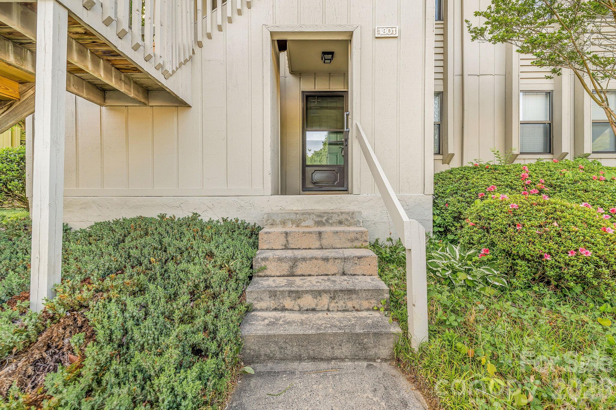 1801 Abbey Circle Asheville NC 28805