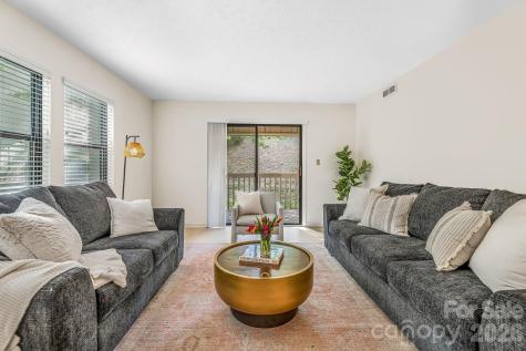 1801 Abbey Circle Asheville NC 28805