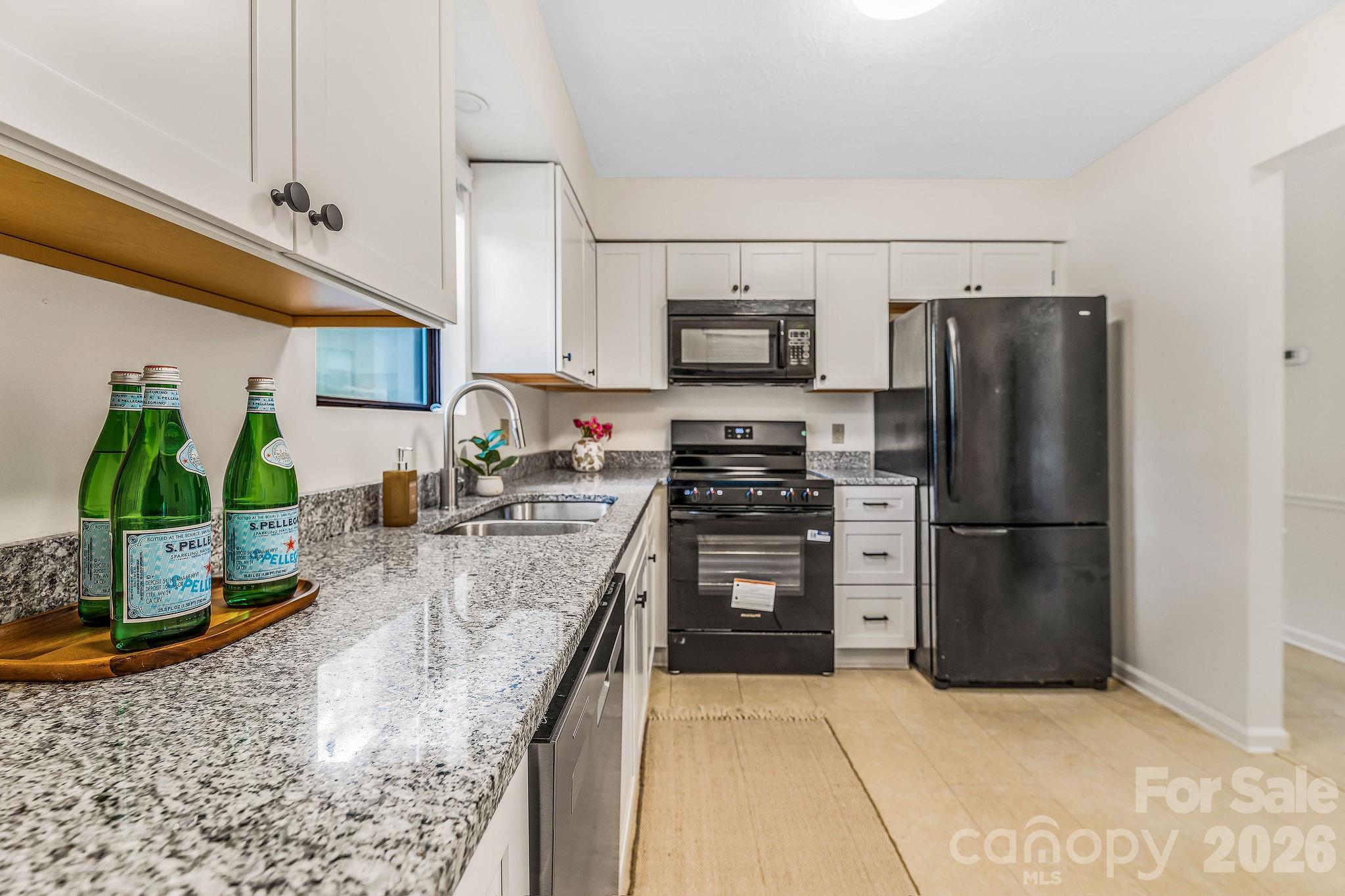 1801 Abbey Circle Asheville NC 28805