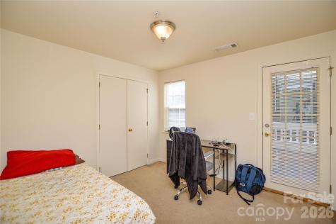 9810 Campus Walk Lane Charlotte NC 28262