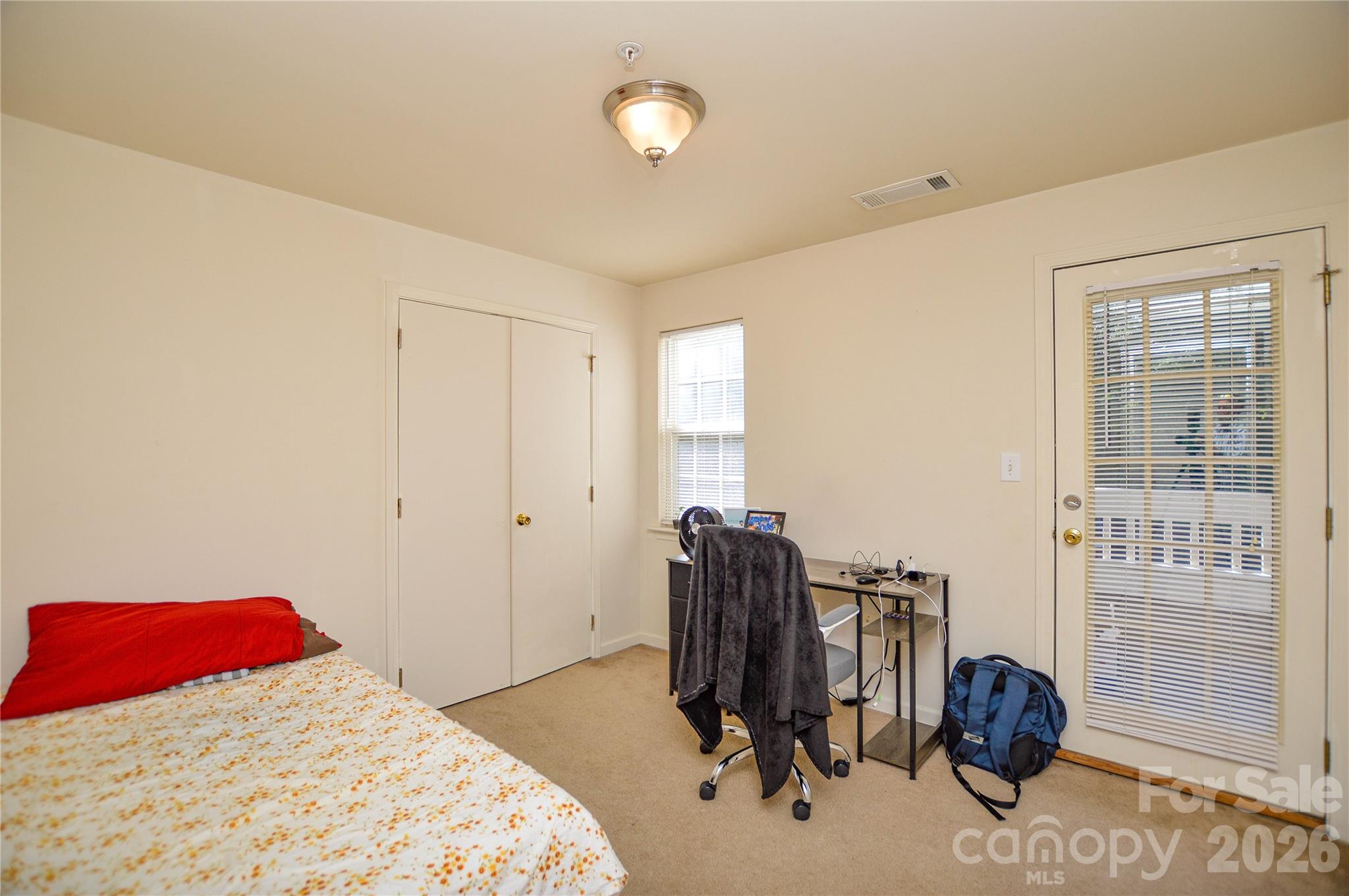9810 Campus Walk Lane Charlotte NC 28262