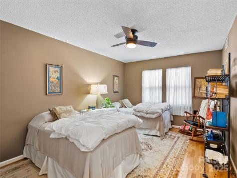 3901 Trinity Court Asheville NC 28805