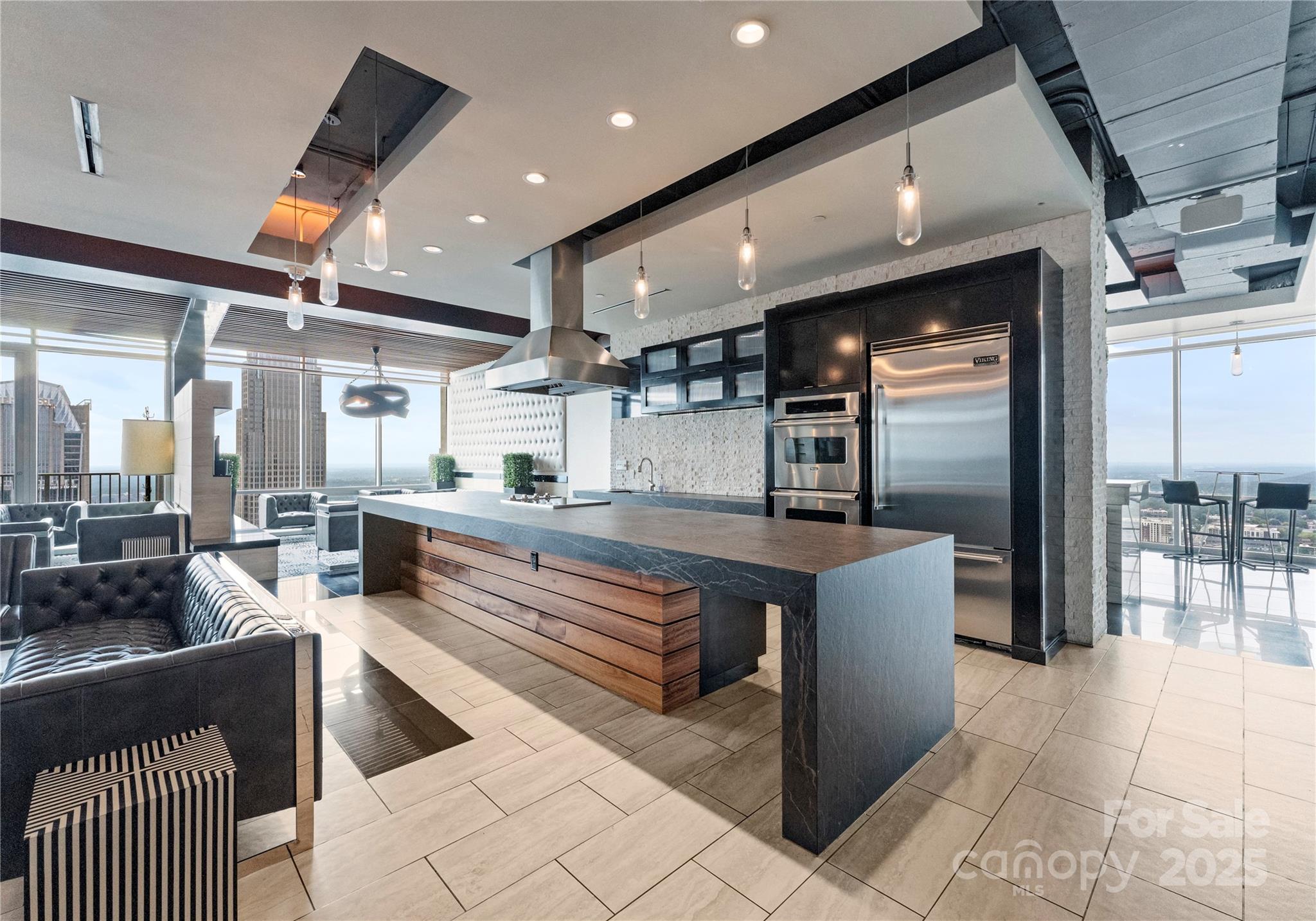 215 N Pine Street Charlotte NC 28202