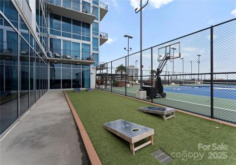 215 N Pine Street Charlotte NC 28202