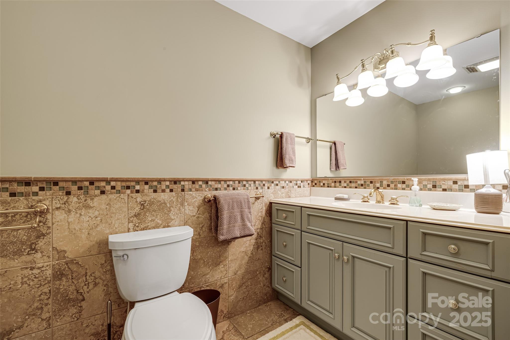 77 Chestnut Street Tryon NC 28782