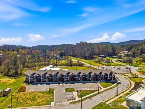 143 Carver Street Brevard NC 28712