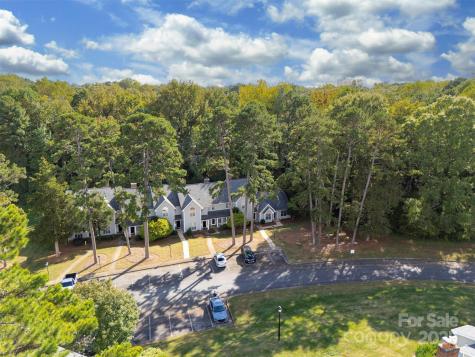 2851 Iron Gate Lane Charlotte NC 28212