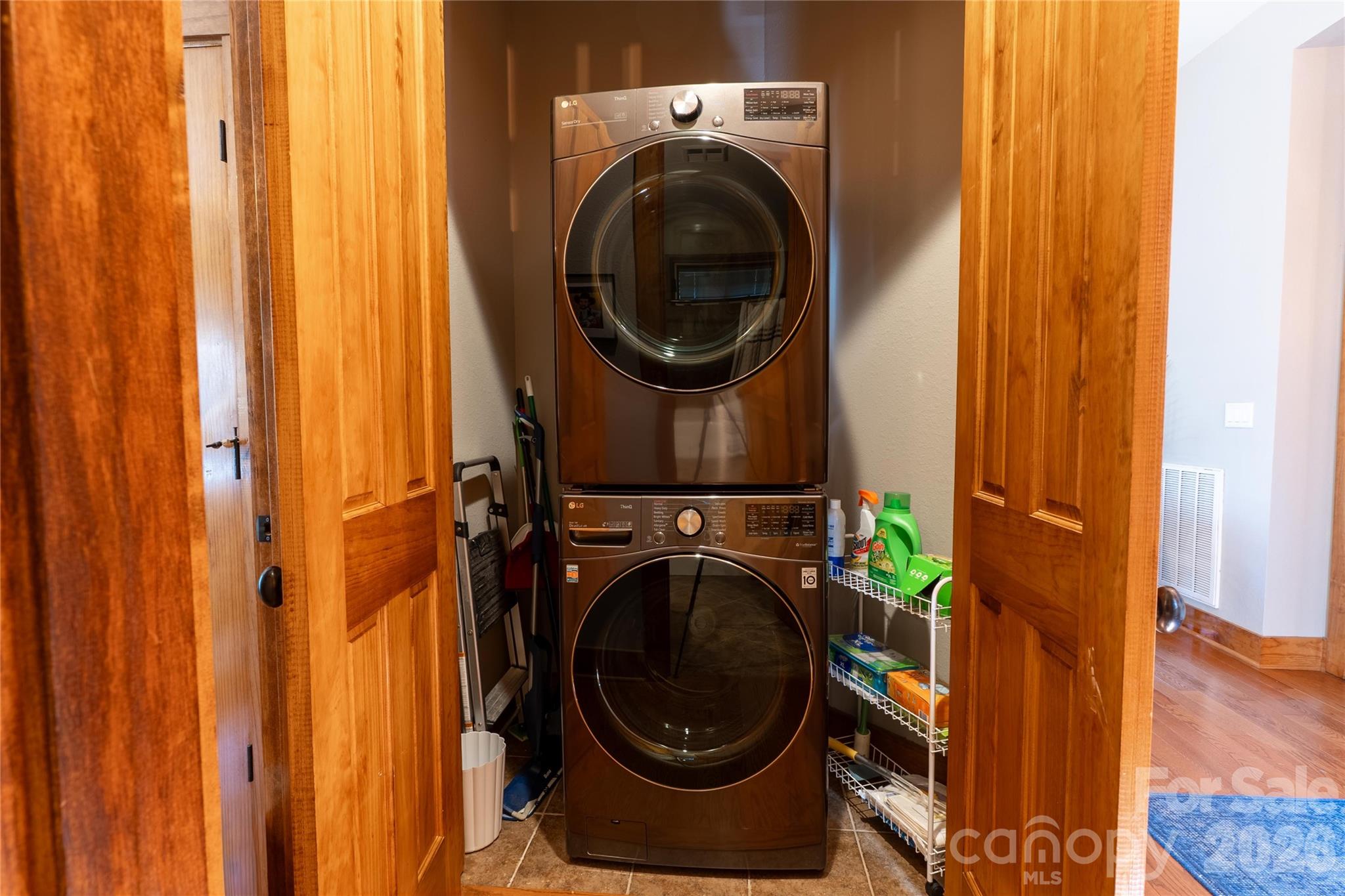 100 Saddle Notch Lane Tuckasegee NC 28783