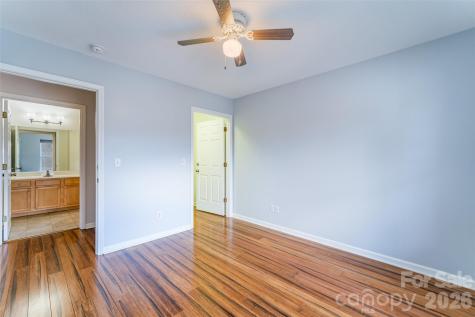 10 Northbrook Place Asheville NC 28804