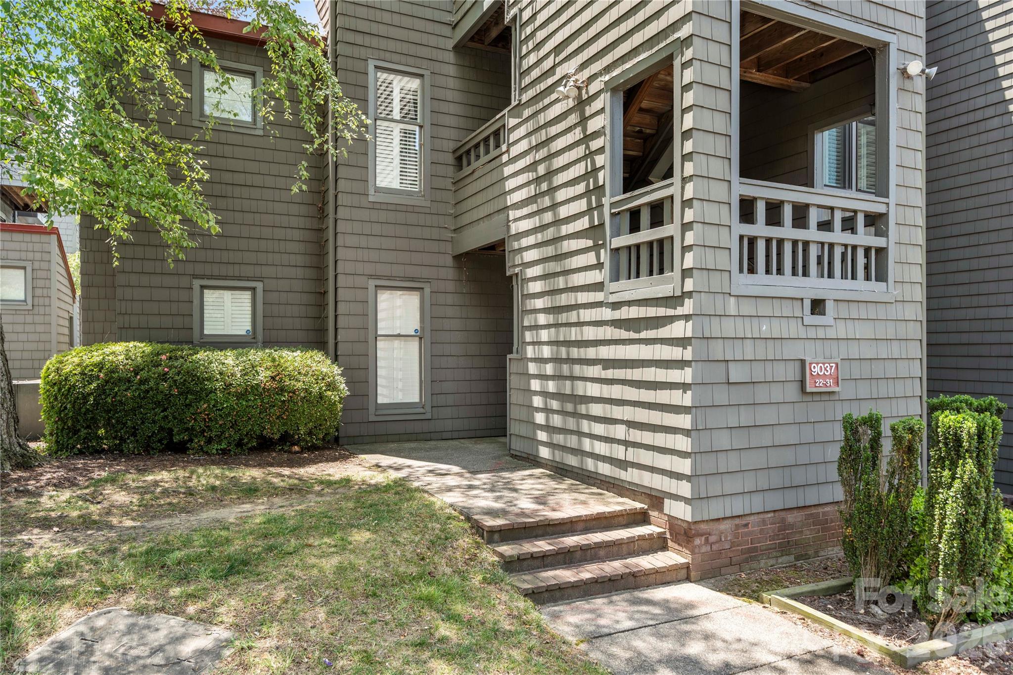 9037 J M Keynes Drive Charlotte NC 28262