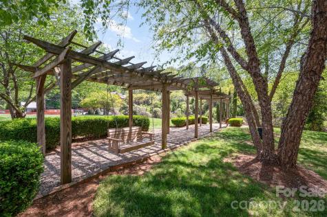 1218 Green Oaks Lane Charlotte NC 28205