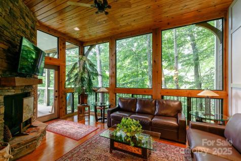 47 Creekside Way Burnsville NC 28714