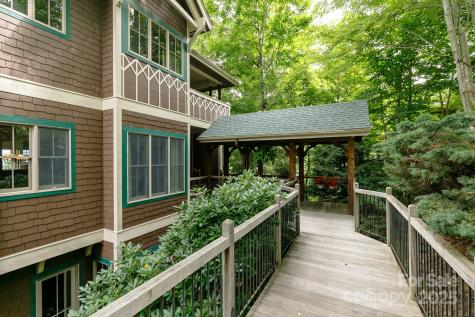 47 Creekside Way Burnsville NC 28714