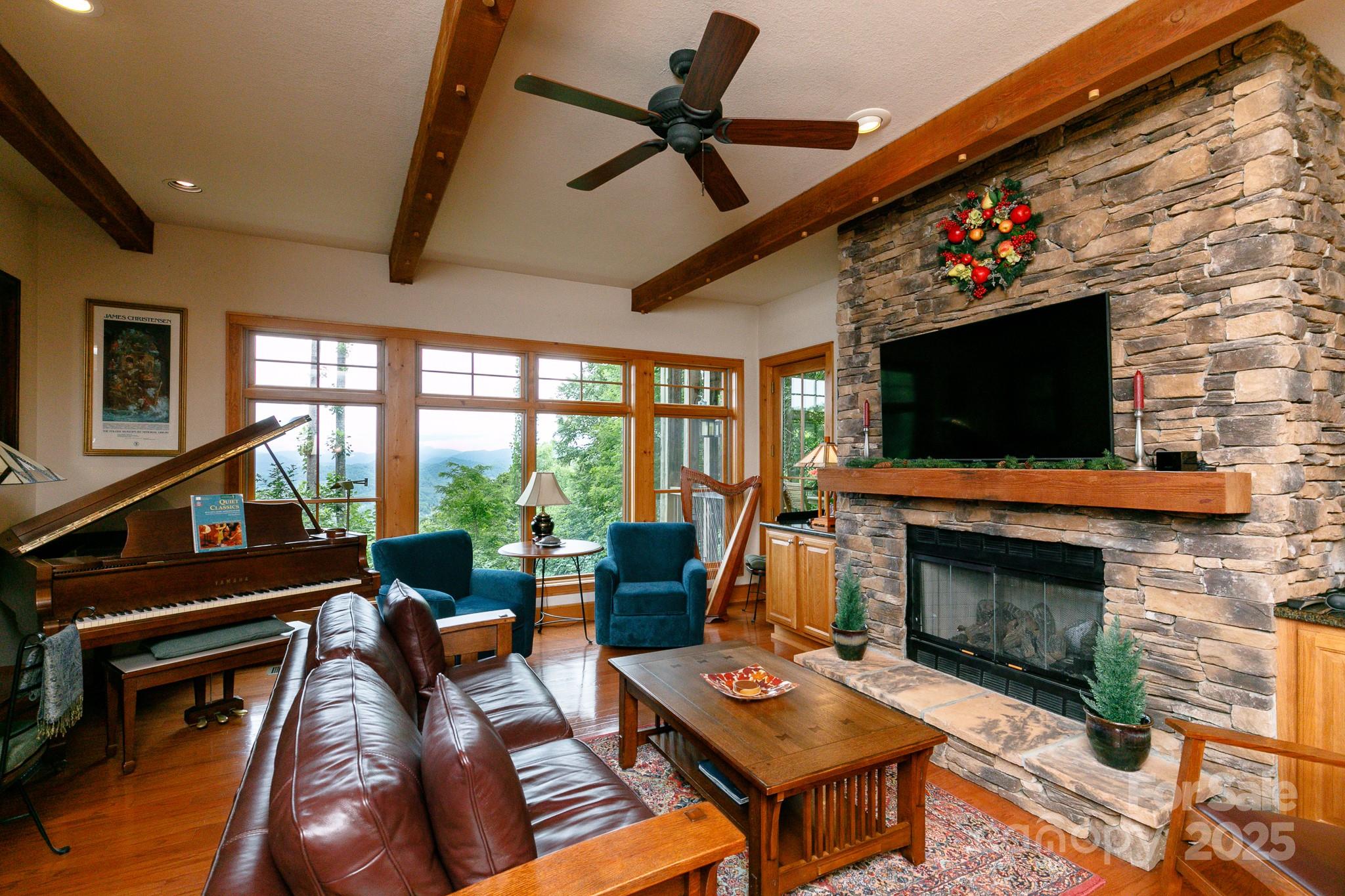 47 Creekside Way Burnsville NC 28714
