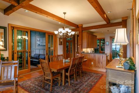 47 Creekside Way Burnsville NC 28714