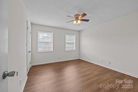 1300 Larchmont Place Salisbury NC 28147