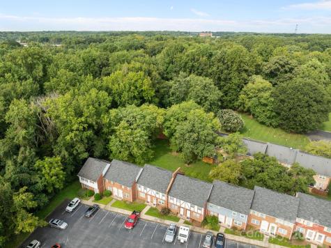 1300 Larchmont Place Salisbury NC 28147