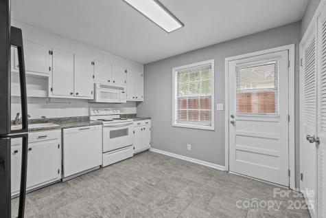 1300 Larchmont Place Salisbury NC 28147