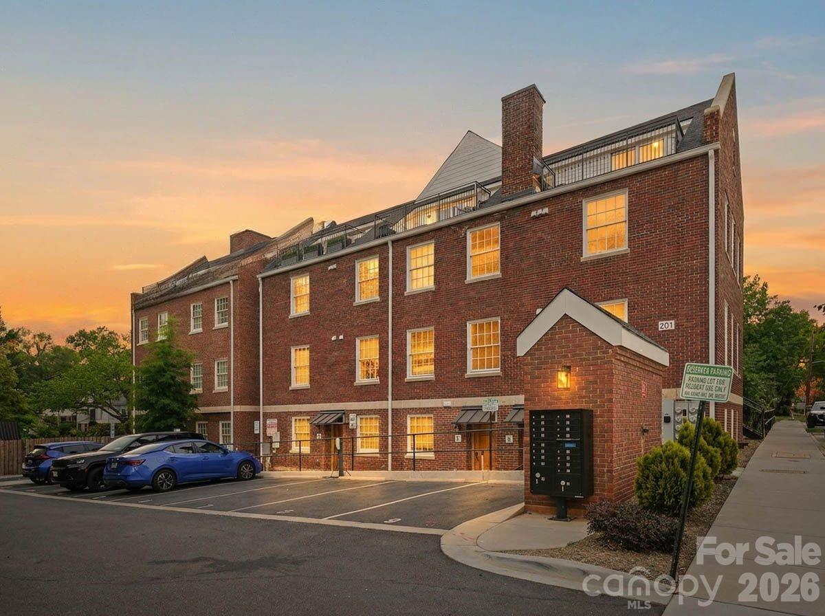 201 Grandin Road Charlotte NC 28208