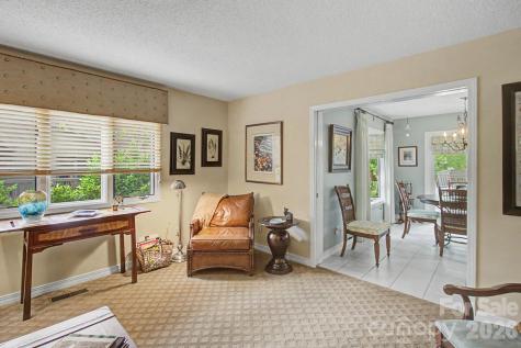 16 Clubside Drive Asheville NC 28804