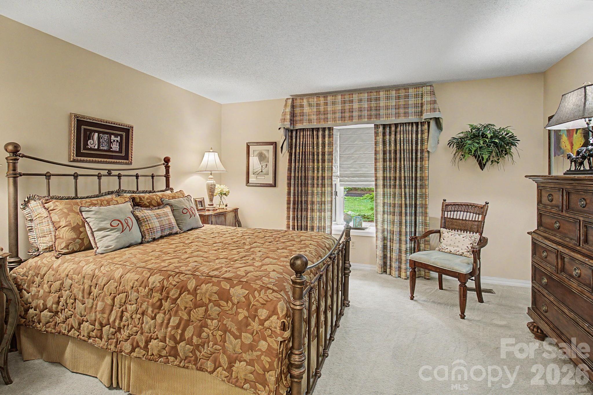 16 Clubside Drive Asheville NC 28804
