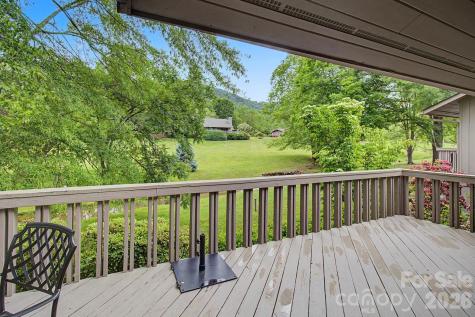 16 Clubside Drive Asheville NC 28804