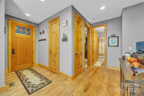 89 Springhouse Drive Elk Park NC 28622