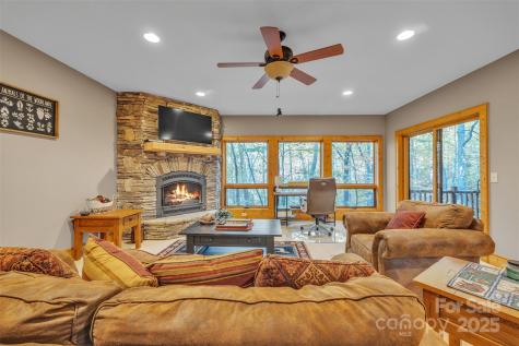 89 Springhouse Drive Elk Park NC 28622