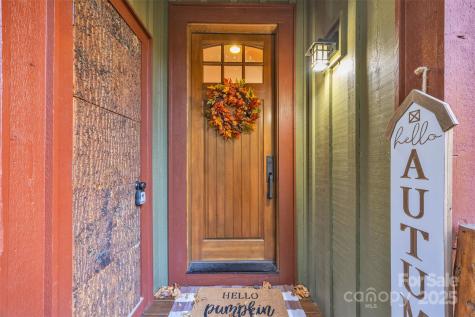 89 Springhouse Drive Elk Park NC 28622