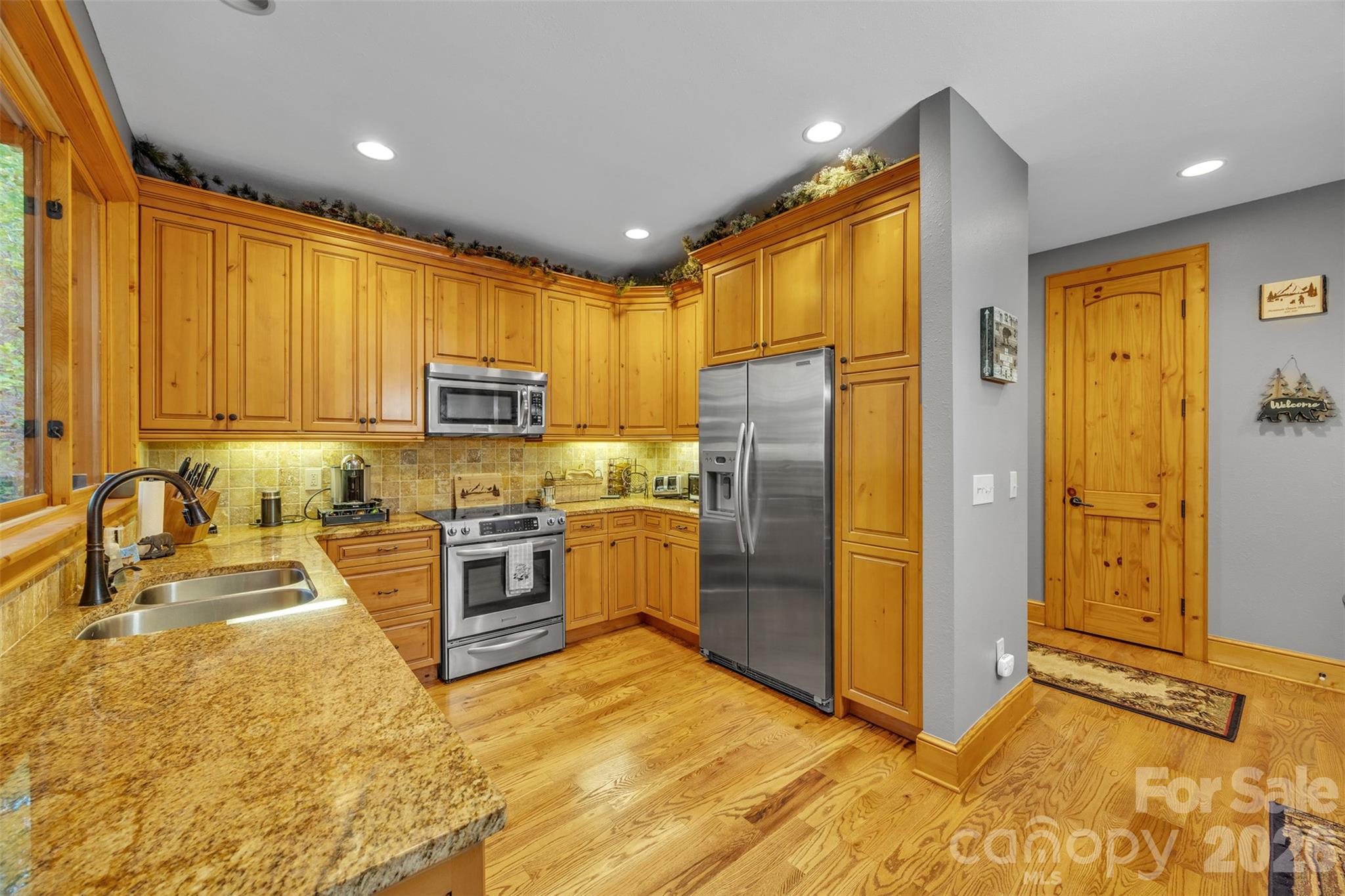 89 Springhouse Drive Elk Park NC 28622