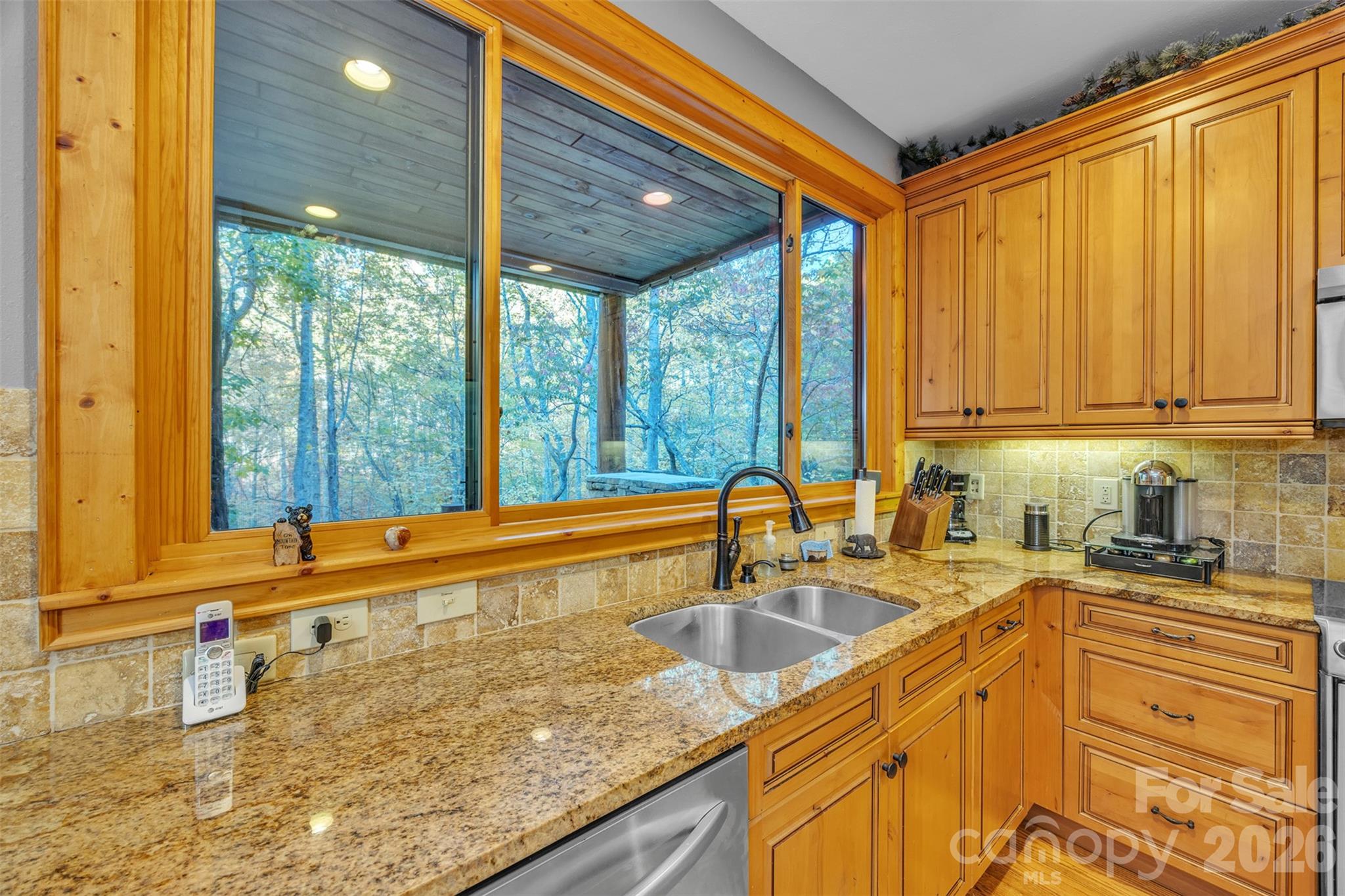 89 Springhouse Drive Elk Park NC 28622