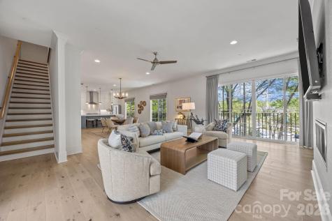 1708 Lombardy Circle Charlotte NC 28203