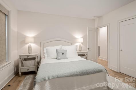 1708 Lombardy Circle Charlotte NC 28203