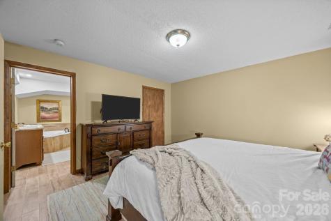 501 Woodfield Drive Asheville NC 28803