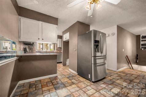 451 Britton Creek Drive Hendersonville NC 28791