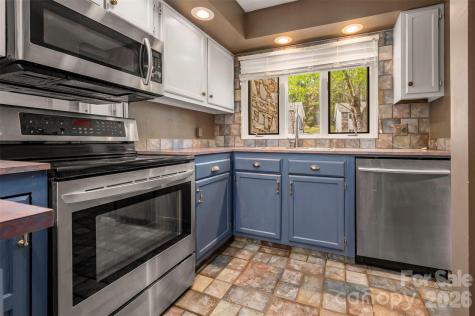 451 Britton Creek Drive Hendersonville NC 28791