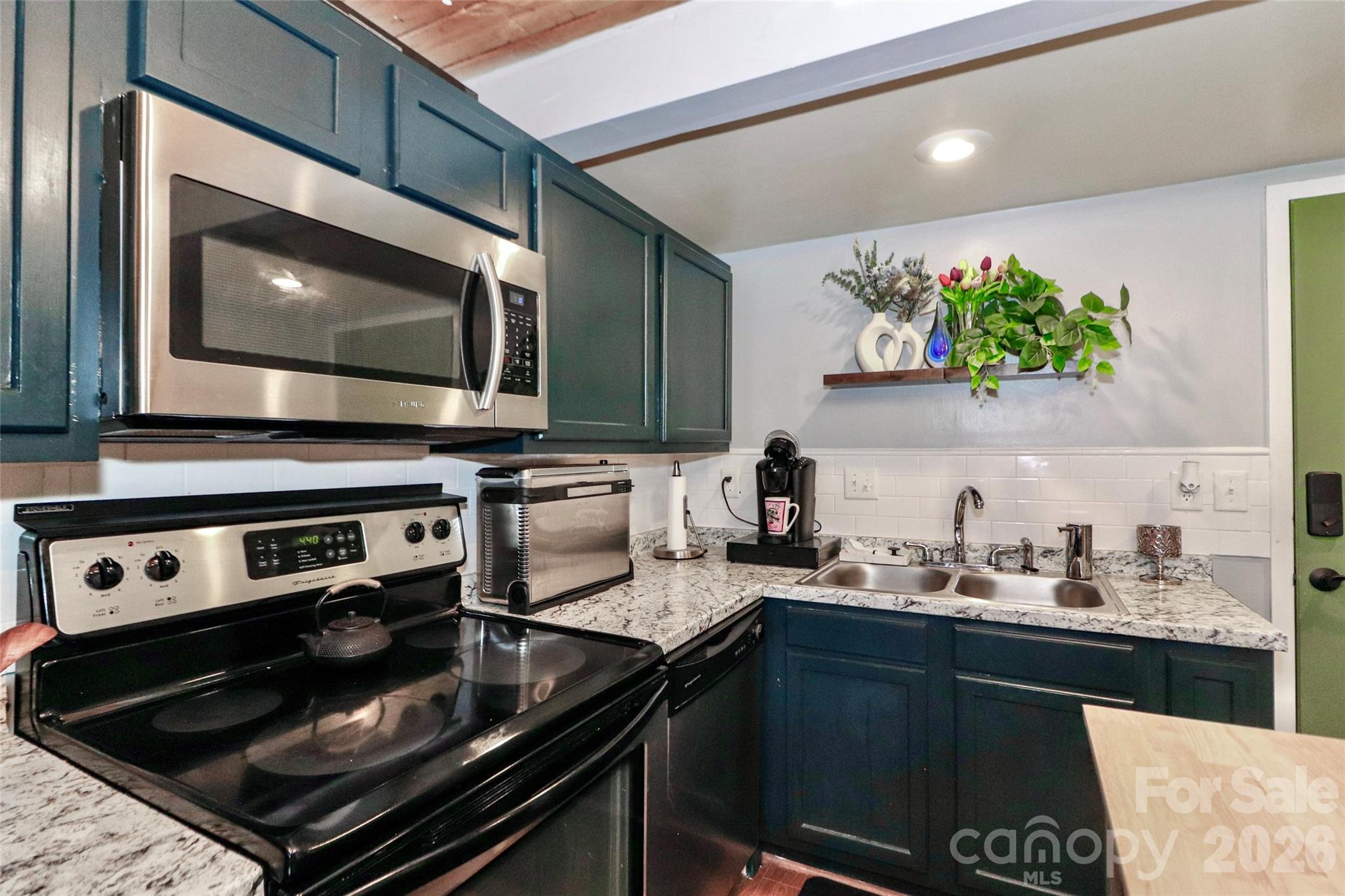 201 S Hoskins Road Charlotte NC 28208