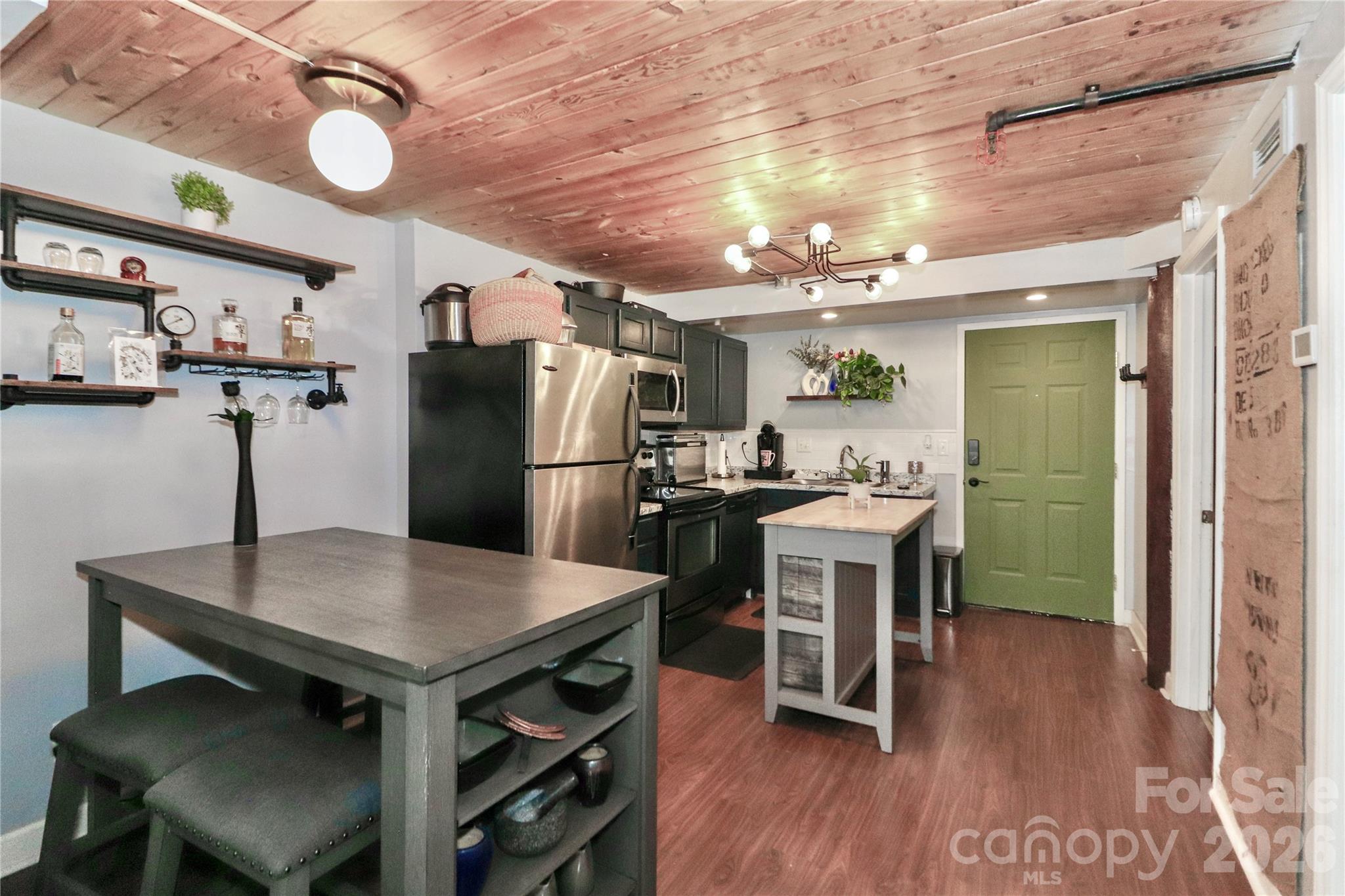 201 S Hoskins Road Charlotte NC 28208