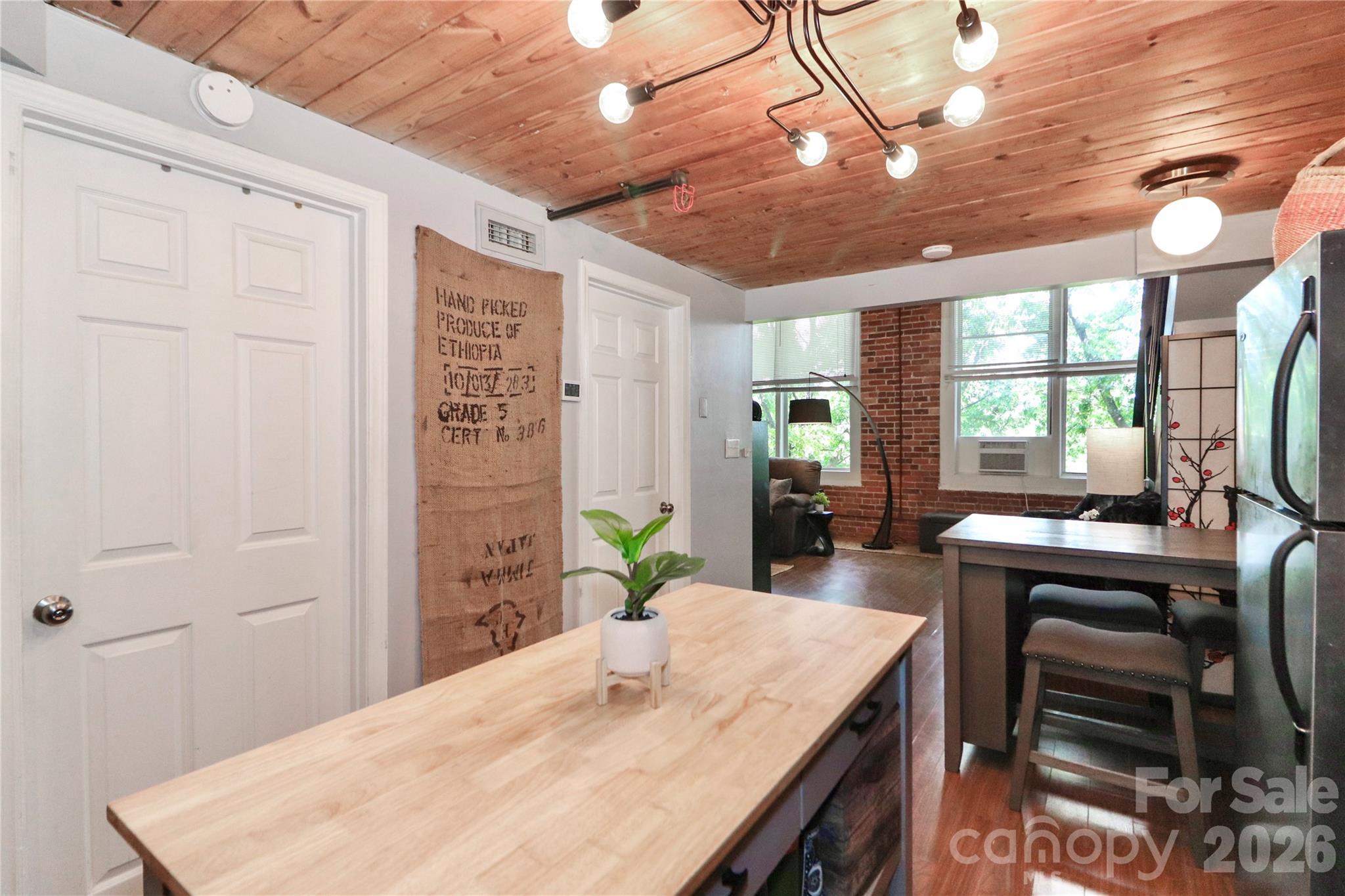 201 S Hoskins Road Charlotte NC 28208