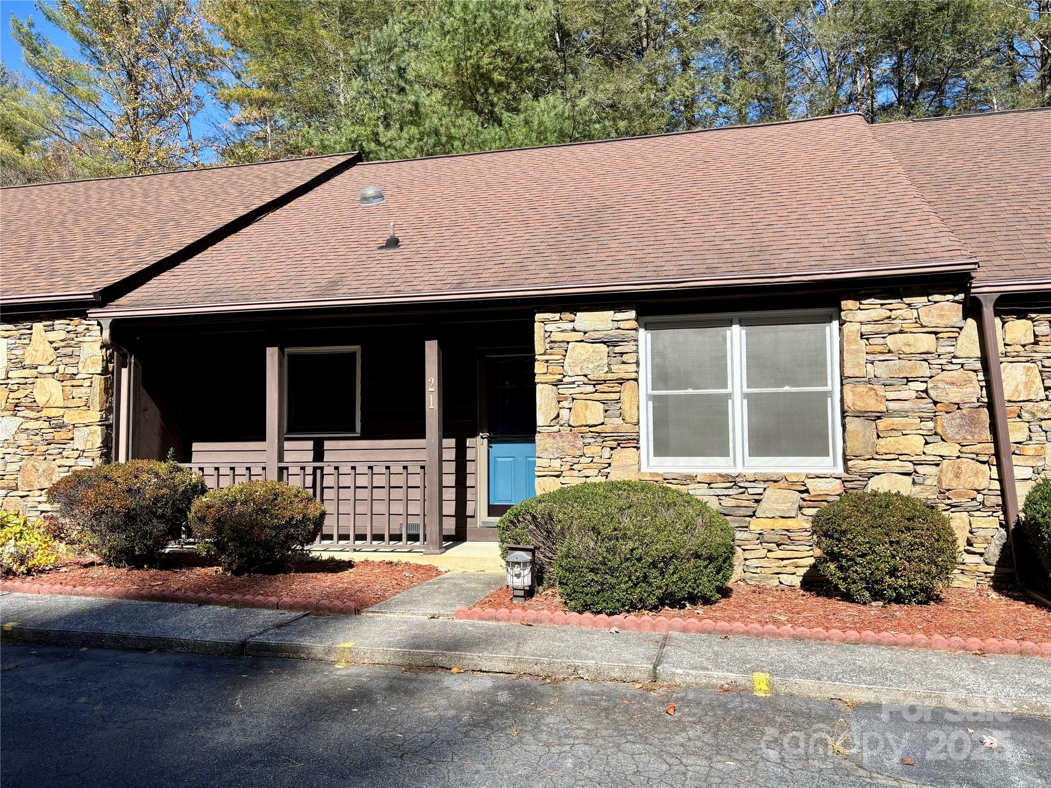 21 Loganwood Lane Etowah NC 28729