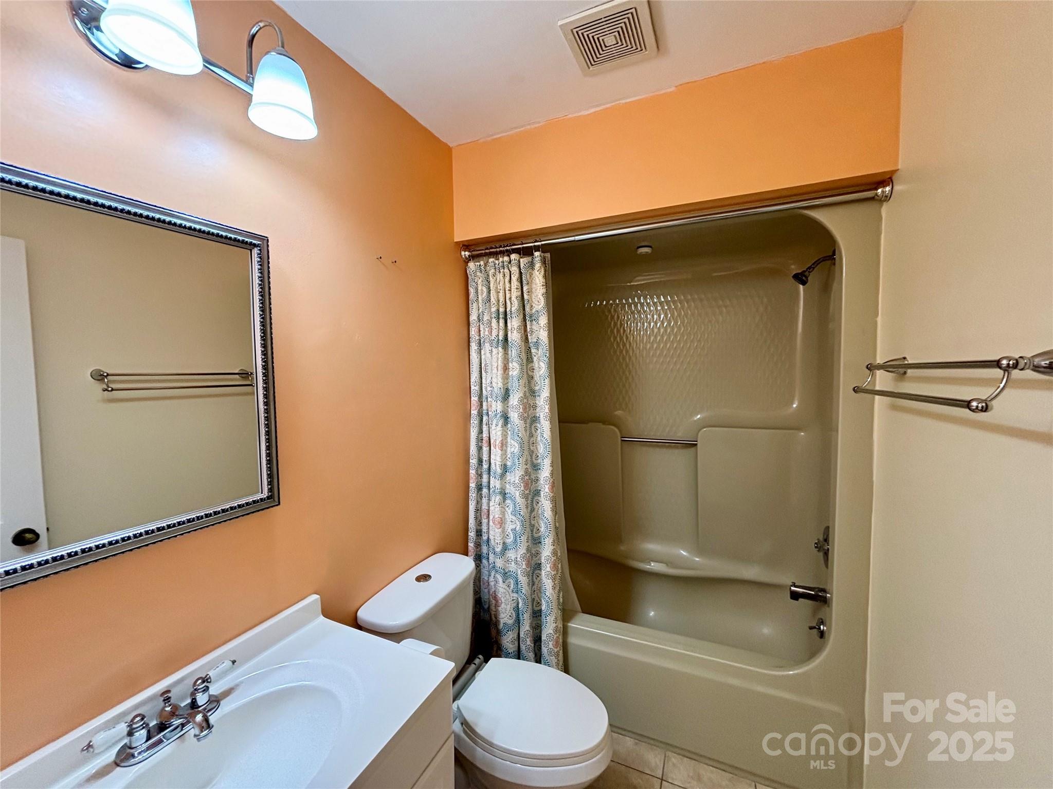 21 Loganwood Lane Etowah NC 28729